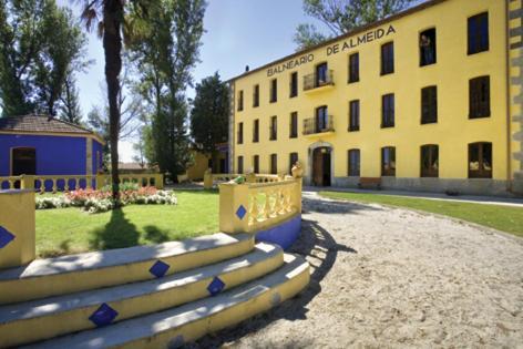 Hotel Balneario Almeida Dama Verde Almeida de Sayago ภายนอก รูปภาพ